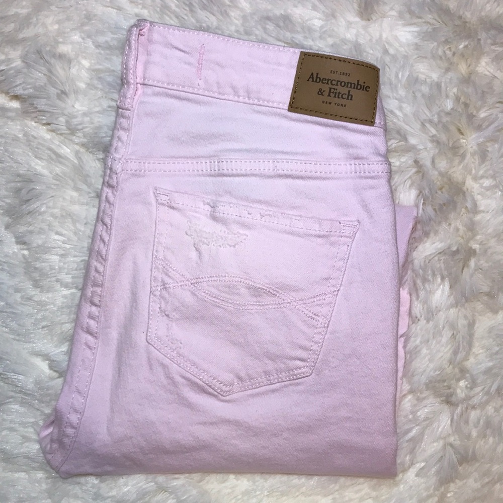 NWT Abercrombie & Fitch distressed skinny jeans